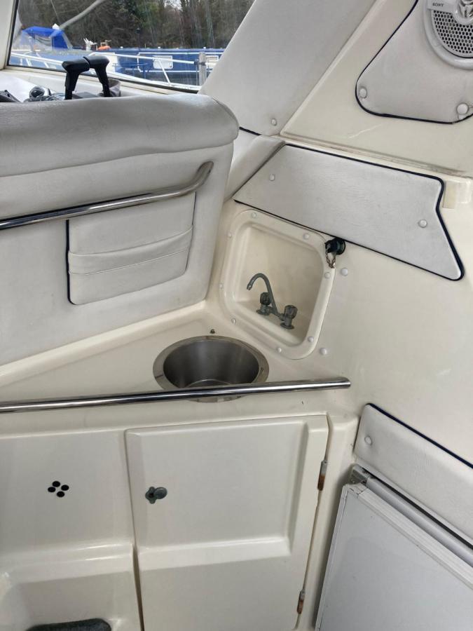 Luxury Boat Hotel Chertsey Exterior photo