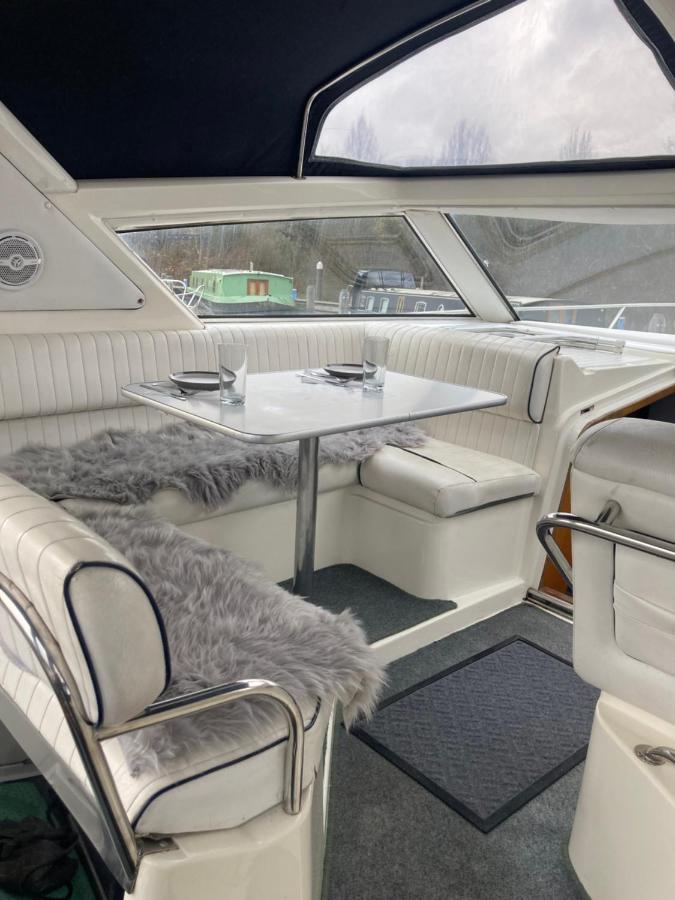 Luxury Boat Hotel Chertsey Exterior photo